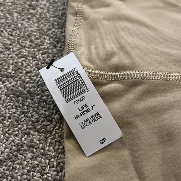 TNA Life 7” Shorts - Picture 2 of 2